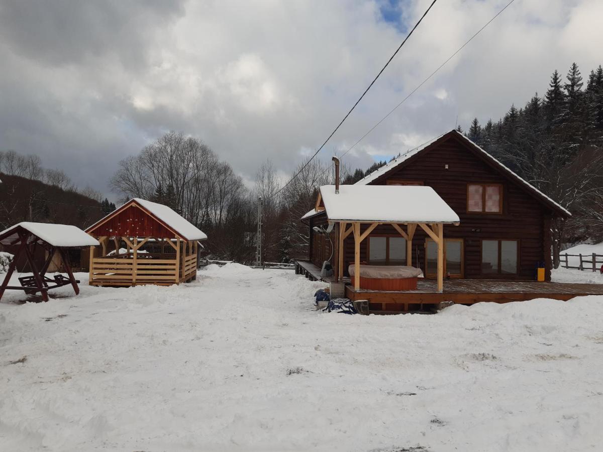 Magasbuekk Drakula Kulcsoshaz Ivo Villa Exterior foto